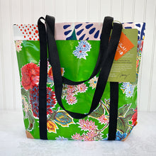 Load image into Gallery viewer, Market bag in green oilcloth
