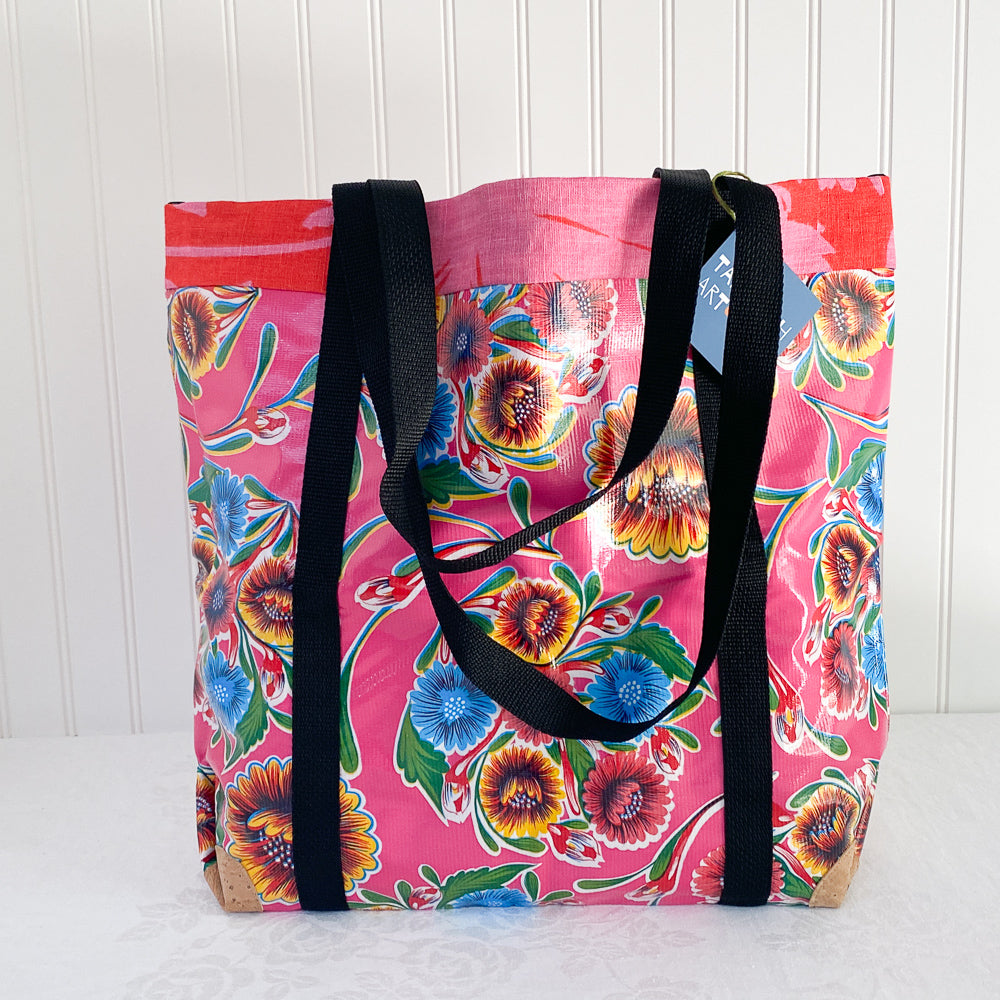 Market bag in fuschia oilcloth