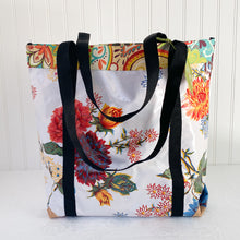 Load image into Gallery viewer, Market bag in white oilcloth
