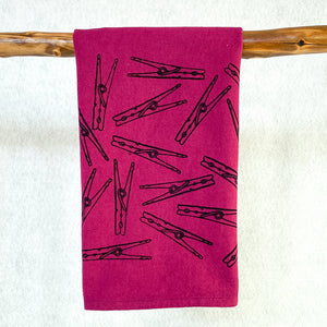 Kitchen towel - clothespin design