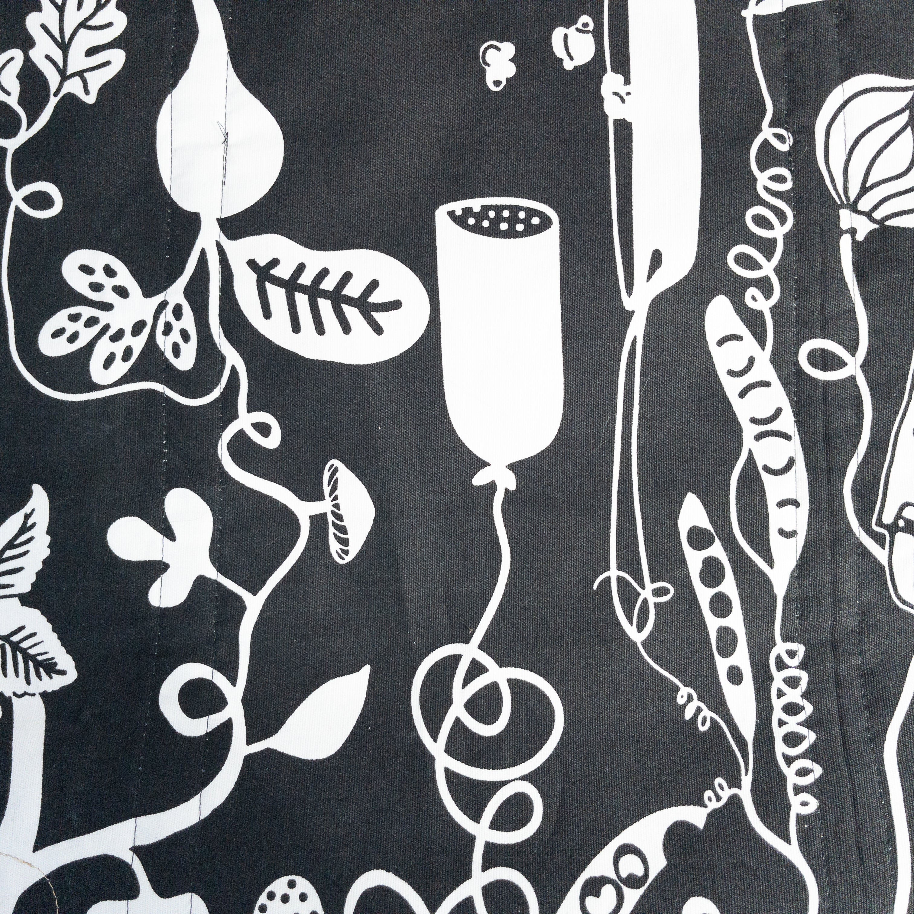 Oilcloth Market Tote / Red