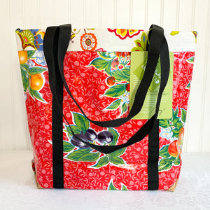 Market bag in Red floral oilcloth