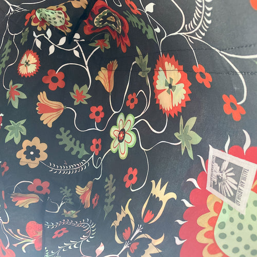 Oilcloth Market Tote / White