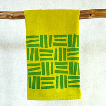 Load image into Gallery viewer, Kitchen towel - basketweave design
